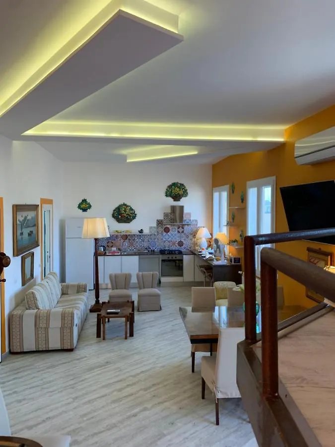 La Maison Del Sole Palermo 2*,